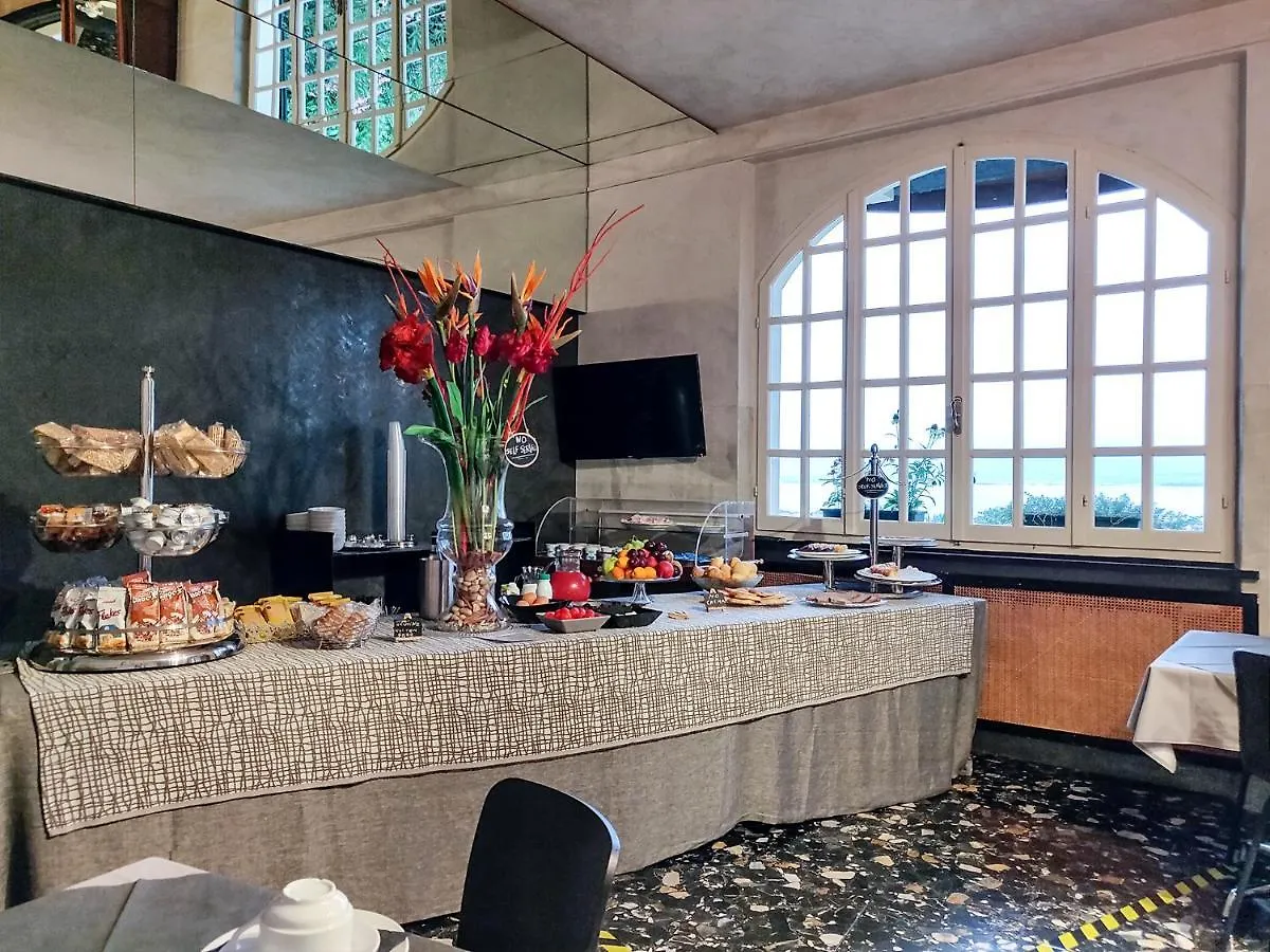 Hotel Castello S. Antonio لاتيزي